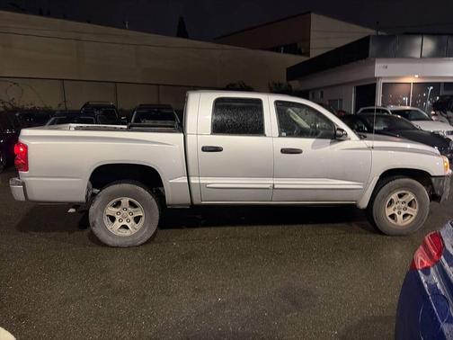 2005 Dodge Dakota Laramie Quad Cab