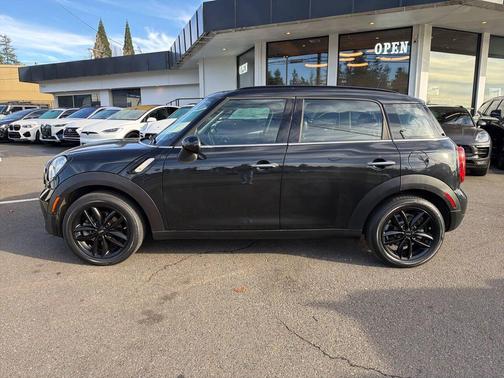 2016 MINI Countryman Cooper