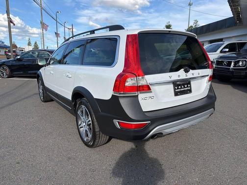 2015 Volvo XC70 T6 Platinum