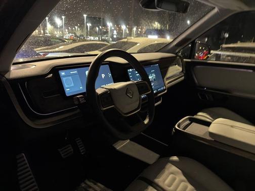 2023 Rivian R1S Adventure AWD Dual Motor 4dr SUV
