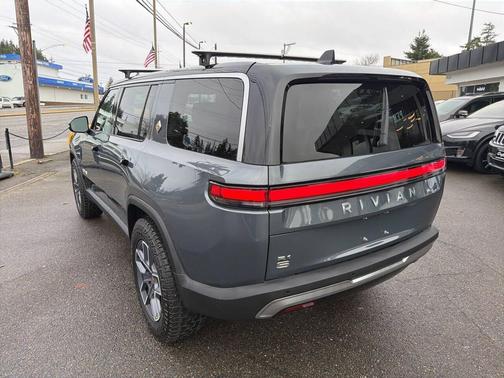 2023 Rivian R1S Adventure AWD Dual Motor 4dr SUV