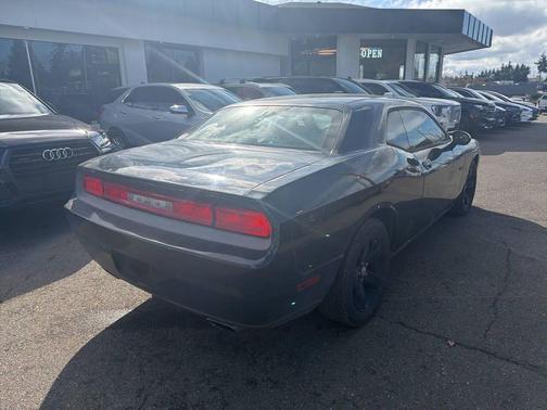 2013 Dodge Challenger SXT