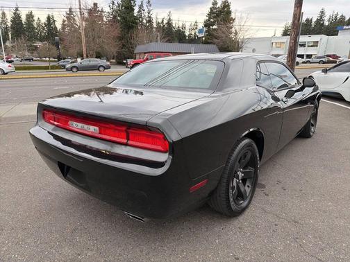 2013 Dodge Challenger SXT