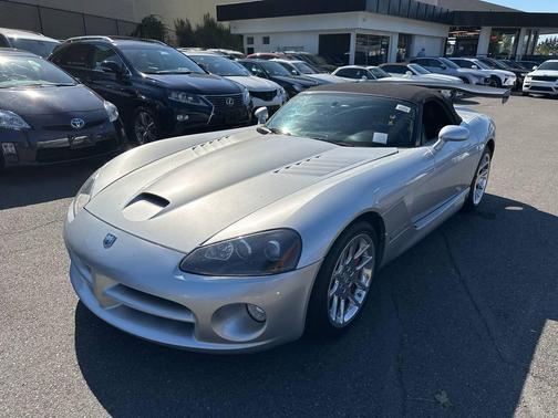 2004 Dodge Viper SRT10
