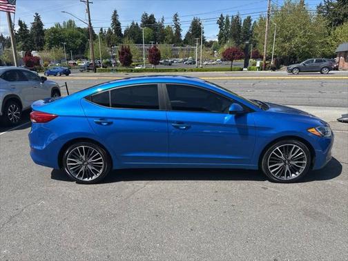 2018 Hyundai ELANTRA SE