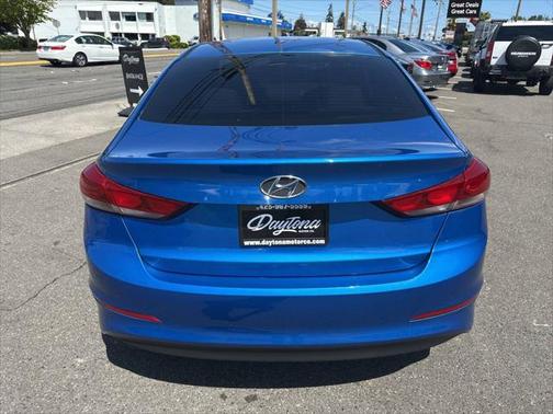 2018 Hyundai ELANTRA SE