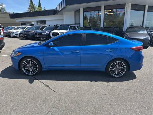2018 Hyundai ELANTRA SE