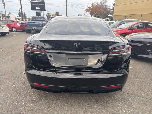 2022 Tesla Model S Base