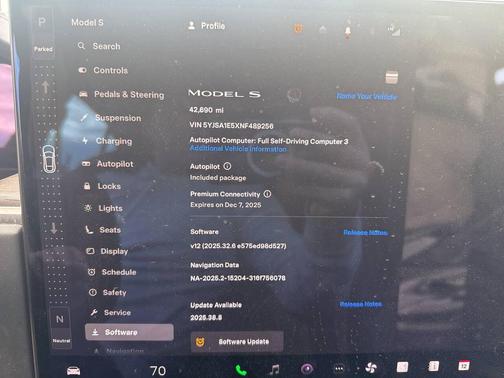 2022 Tesla Model S Base