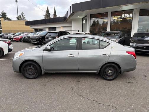 2012 Nissan Versa 1.6 S