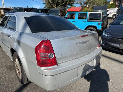 2010 Chrysler 300 Touring/Signature/Executive Series