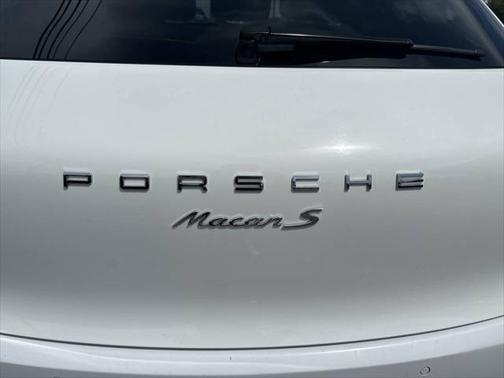 2016 Porsche Macan S