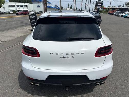 2016 Porsche Macan S