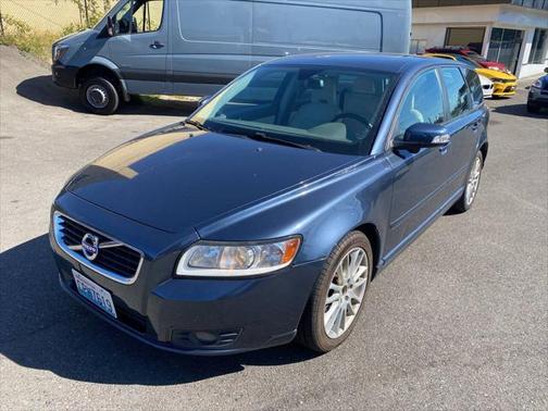 2011 Volvo V50 T5 R-Design