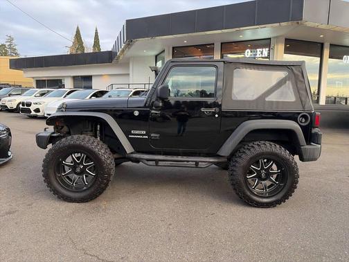 2017 Jeep Wrangler Sport
