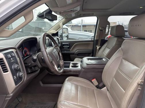 2016 GMC Sierra 2500 Denali