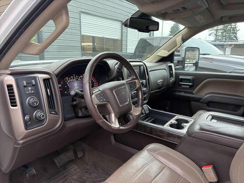 2016 GMC Sierra 2500 Denali
