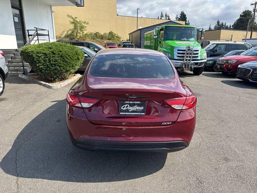 2016 Chrysler 200 Limited