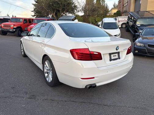 2015 BMW 528 528i 4dr Sedan