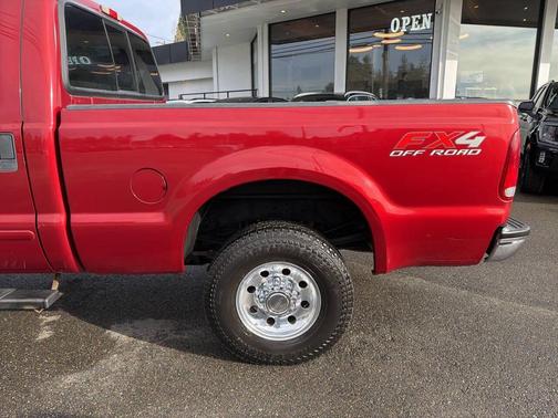 2003 Ford F-250 XLT Crew Cab