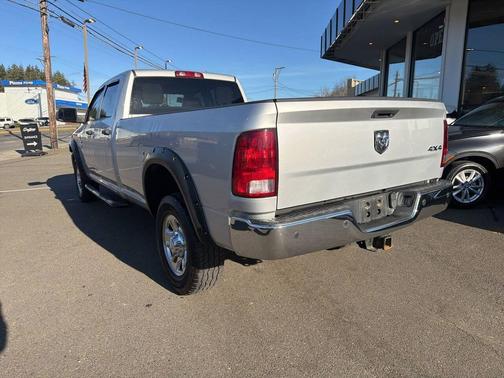 2018 RAM 3500 Tradesman Crew Cab 4x4 8' Box