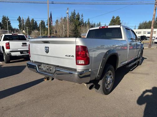 2018 RAM 3500 Tradesman Crew Cab 4x4 8' Box