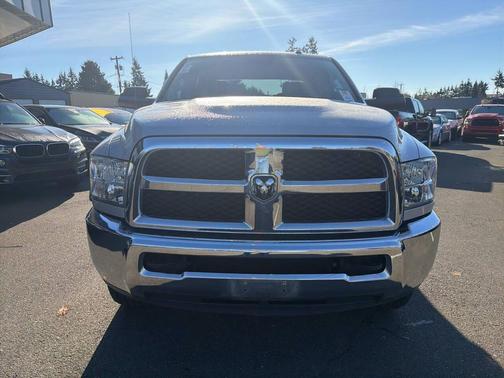 2018 RAM 3500 Tradesman Crew Cab 4x4 8' Box