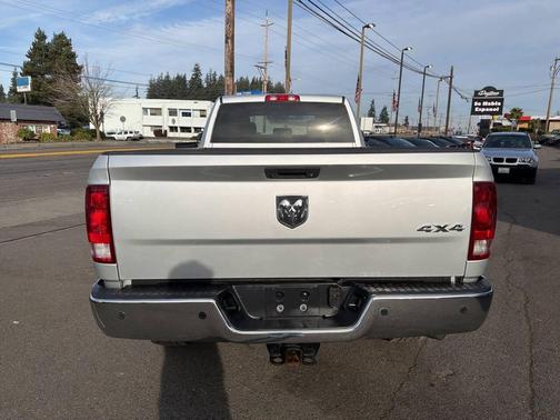 2018 RAM 3500 Tradesman Crew Cab 4x4 8' Box