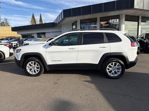 2020 Jeep Cherokee Trailhawk