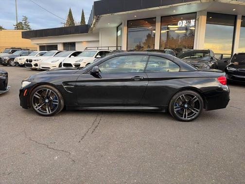 Black Sapphire Metallic 2016 BMW M4 Base