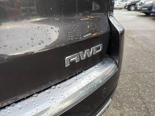 2016 GMC Acadia Denali