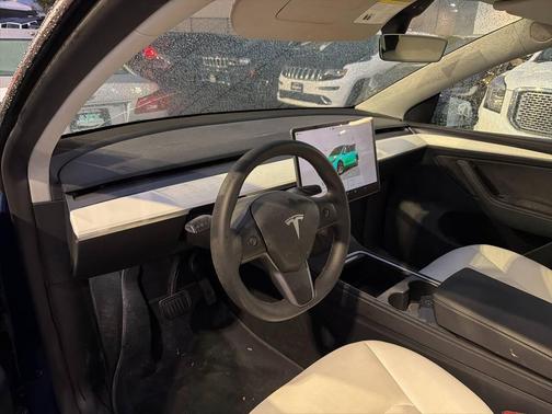 2024 Tesla Model Y Long Range Dual Motor All-Wheel Drive