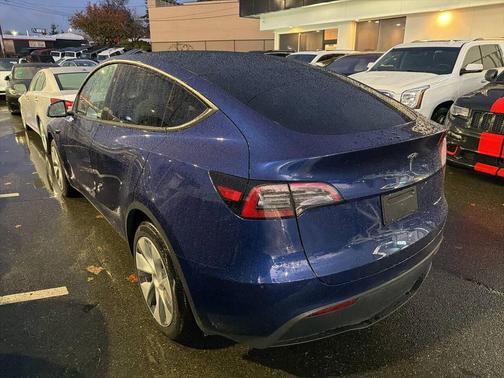 2024 Tesla Model Y Long Range Dual Motor All-Wheel Drive