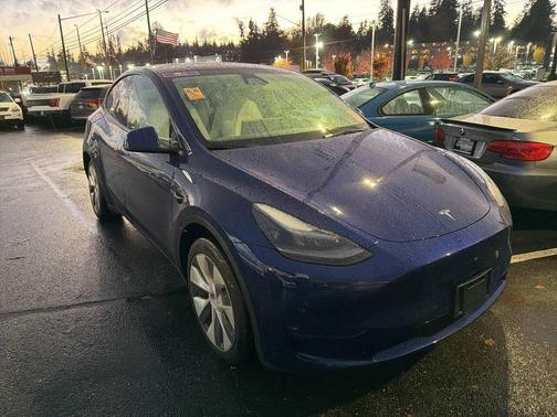 2024 Tesla Model Y Long Range Dual Motor All-Wheel Drive