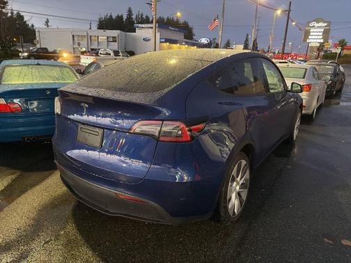 2024 Tesla Model Y Long Range Dual Motor All-Wheel Drive