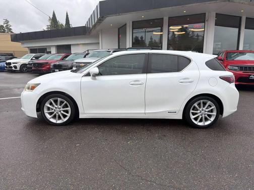 2013 Lexus CT 200h Base 4dr Hatchback