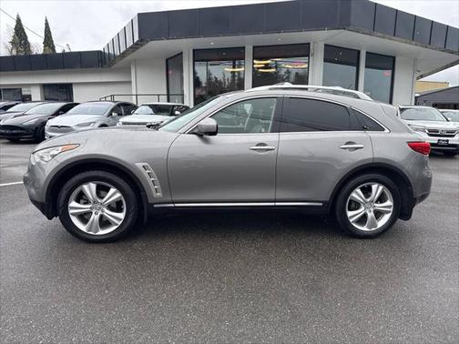 2010 INFINITI FX35 Base