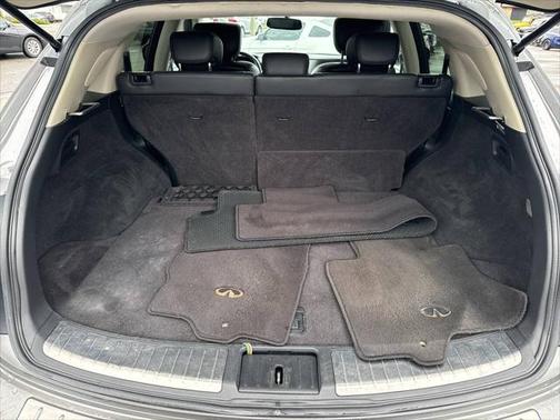 2010 INFINITI FX35 Base
