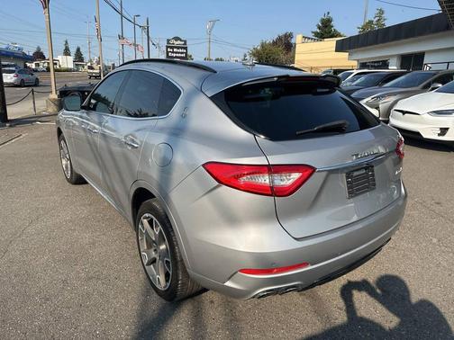 2017 Maserati Levante S