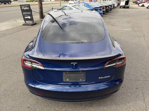 Deep Blue Metallic 2019 Tesla Model 3 Performance