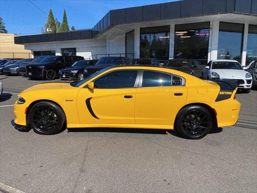 2017 Dodge Charger SE