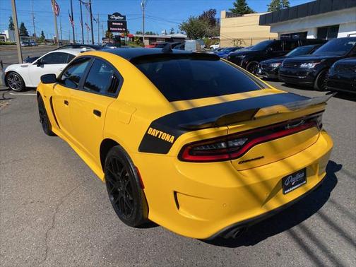 2017 Dodge Charger SE
