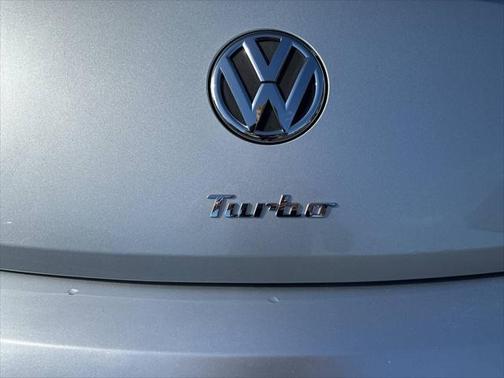 2012 Volkswagen Beetle Base