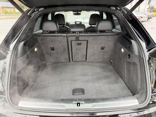 2018 Audi Q3 2.0T Premium Plus