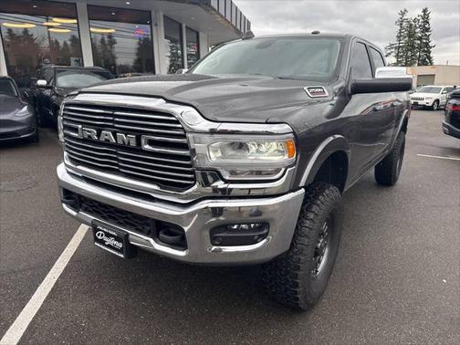 2022 RAM 2500 Laramie Crew Cab 4x4 6'4' Box