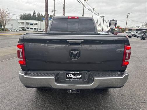 2022 RAM 2500 Laramie Crew Cab 4x4 6'4' Box