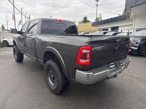 2022 RAM 2500 Laramie Crew Cab 4x4 6'4' Box