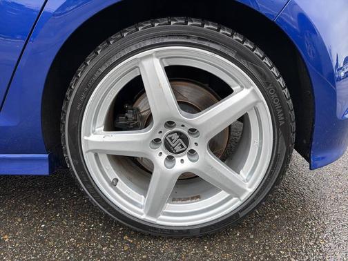 2017 Volkswagen Golf R 2.0T DSG