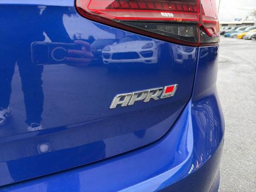 2017 Volkswagen Golf R 2.0T DSG