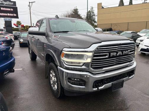 2022 RAM 2500 Laramie Crew Cab 4x4 6'4' Box